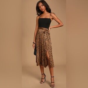 Lulu’s Moon River Leopard Print Maxi Skirt